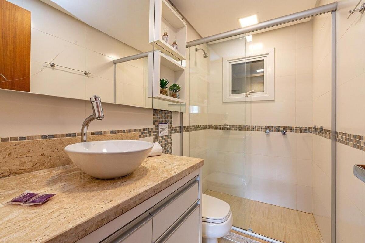 Rosa Edificio Parque Da Vinicola Apartment กรามาโด ภายนอก รูปภาพ